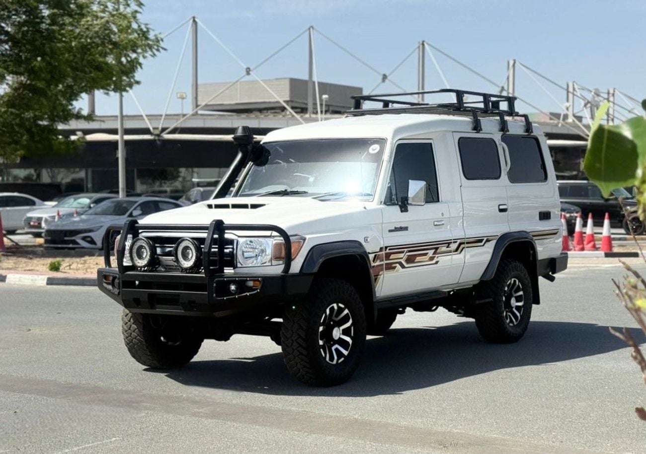 Toyota Land Cruiser 2018 | 3.2L DIESEL | MT | RHD | HEAVY BULL BAR WITH LED LIGHTS | HEAVY ROOF RACK | AIR SNORKEL