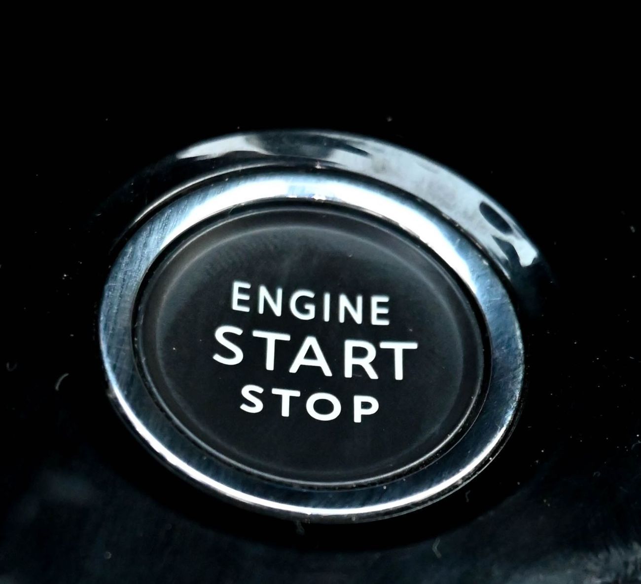 بيجو 3008 Peugeot 3008 1.6 L 2023 GCC & accident-free Excellent Condition 1029 AED Monthly