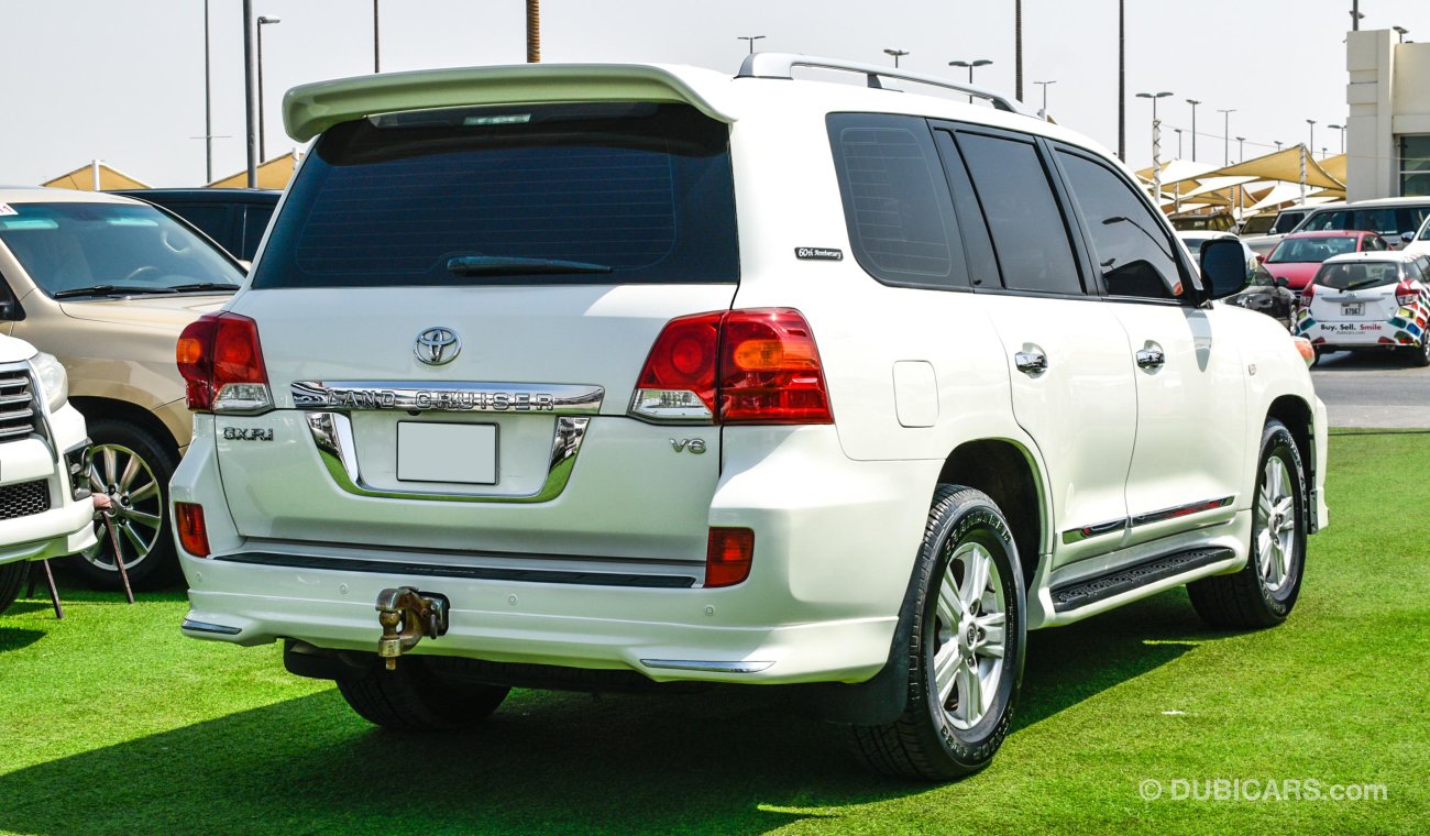 Toyota Land Cruiser GXR V6