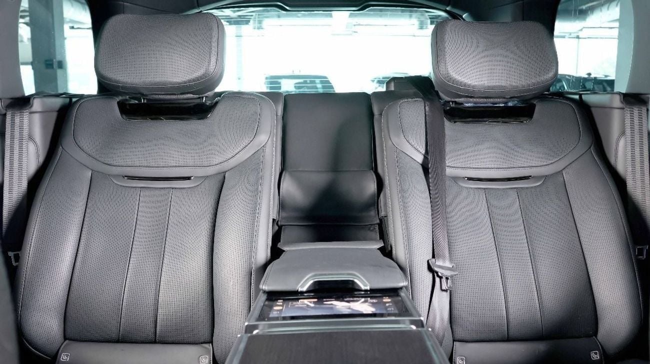 لاند روفر رينج روفر Range Rover SV-GCC-Warranty Service from Al Tayer Until 2029-1 Owner-Bespoke Order