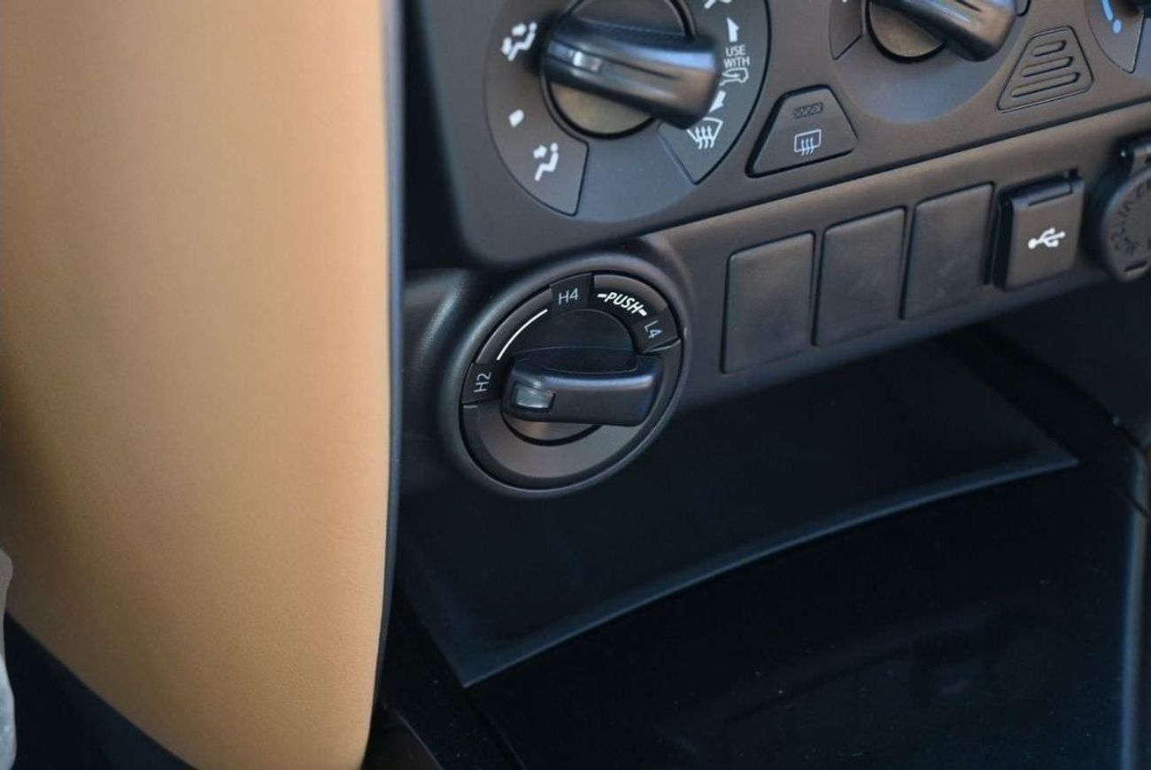 Toyota Fortuner Toyota Fortuner 2.7L Petrol, Automatic 4WD, Model 2024, Color White (Export Price)