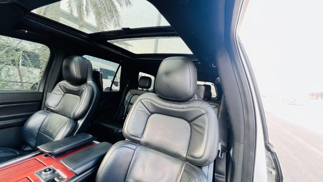 Lincoln Navigator AED 3,200 PM | Till 2027 UNDER WARRANTY & Service Contract | FSH | LINCOLN NAVIGATOR 2020 RESERVE