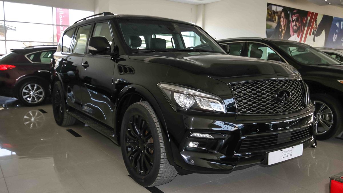 Infiniti qx80 черный