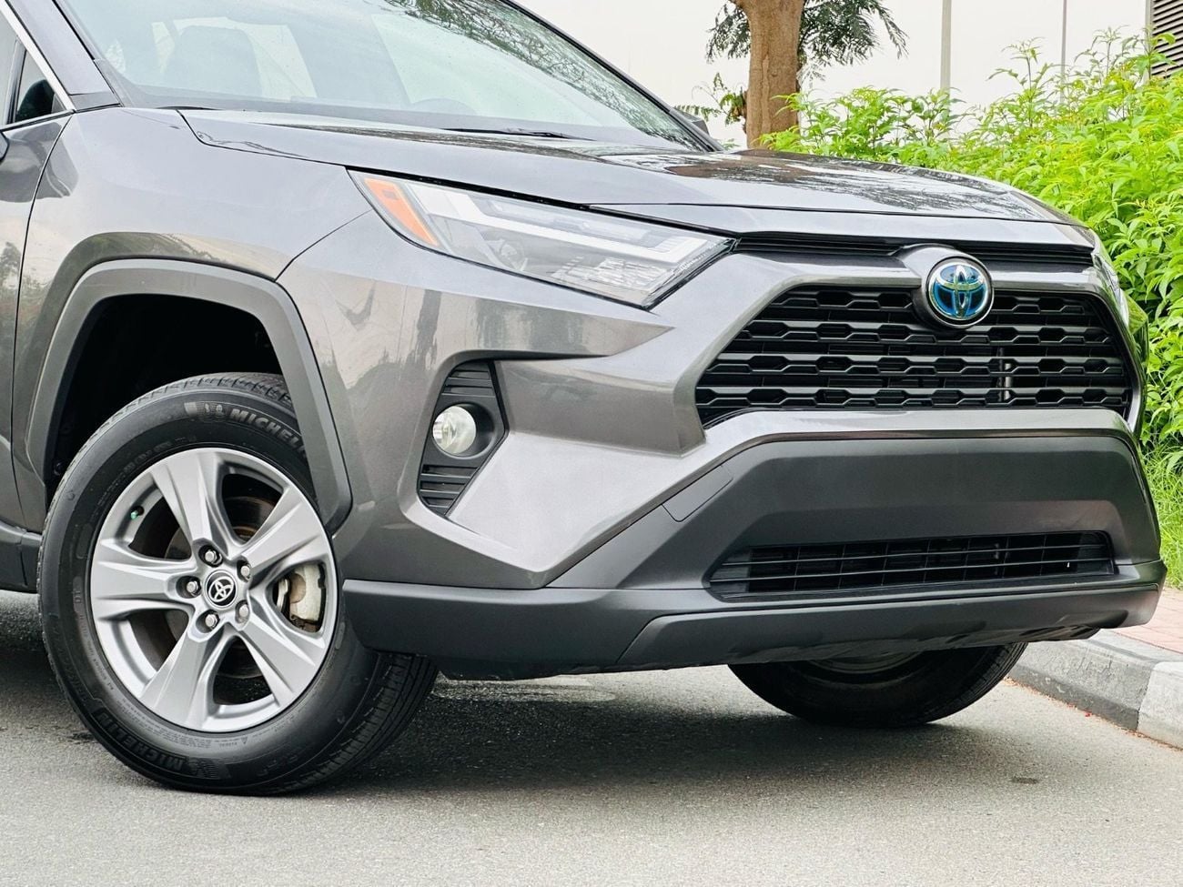 Toyota RAV4 XLE HEV 2022 Model XLE Hybrid 2.5L V4 Full Option Very Clean And Perfect condition