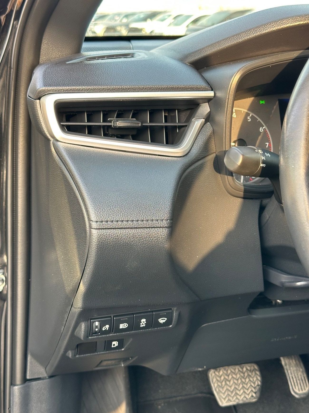 Toyota Corolla Cross Hybrid SE Full Option push start 2023