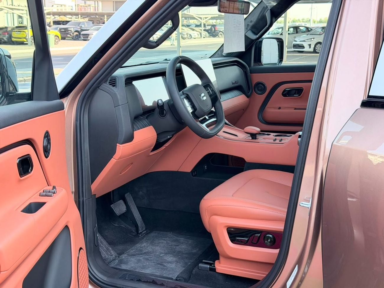 روكس أداماس 1.5L Turbocharged AWD Luxury VIP | 6-Seats | 2026 | COUCH