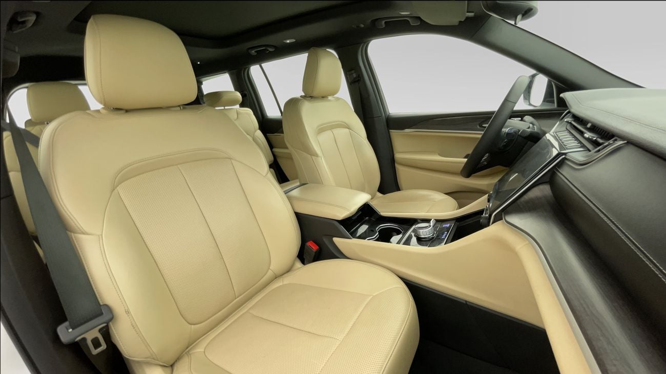 جيب جراند شيروكي LIMITED 3.6 | بدون دفعة مقدمة | اختبار القيادة في المنزل