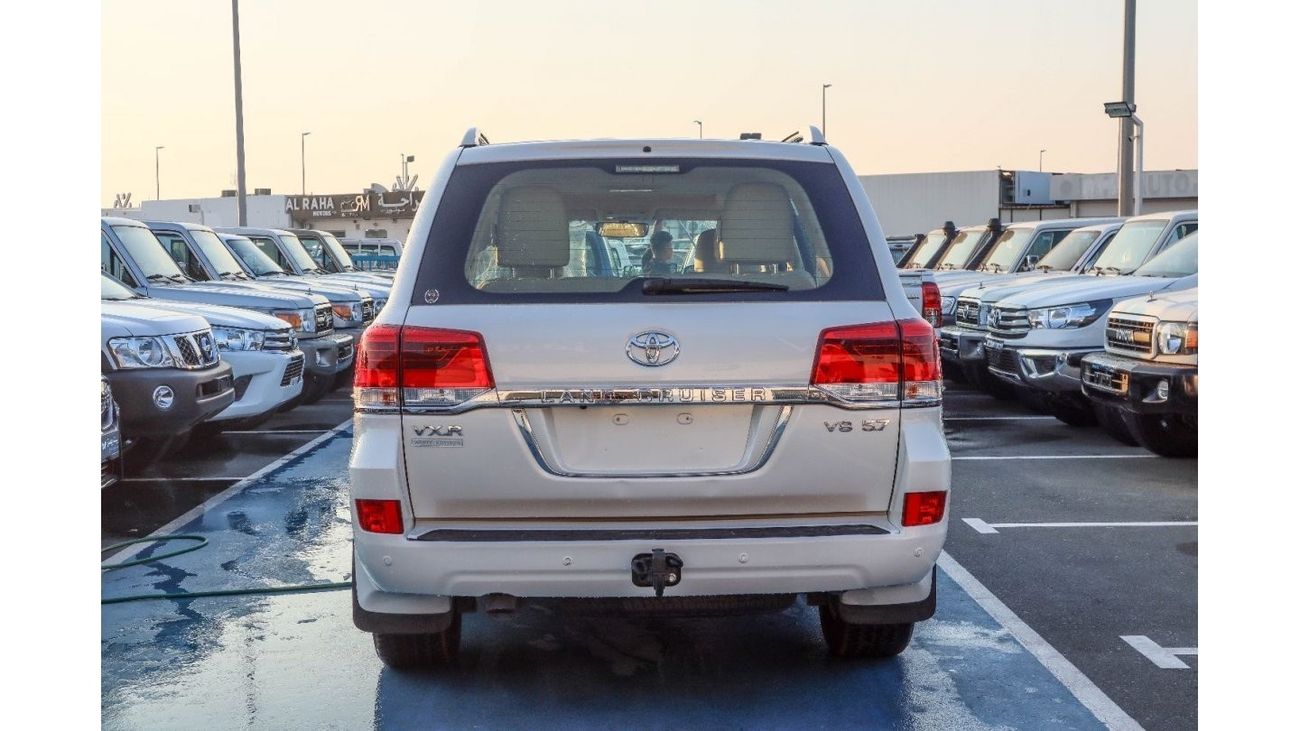 Toyota Land Cruiser 2018 Toyota Land Cruiser VXR (J200), 5dr SUV, 5.7L 8cyl