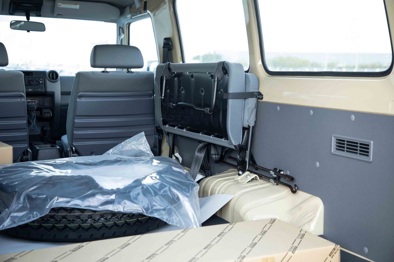 Toyota Land Cruiser 70 2024 Toyota Land Cruiser (LC78) 2.8 Hard Top 3DR - Beige inside Bluish Grey