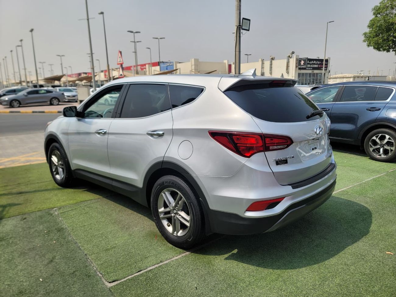 هيونداي سانتا في Very Clean Car