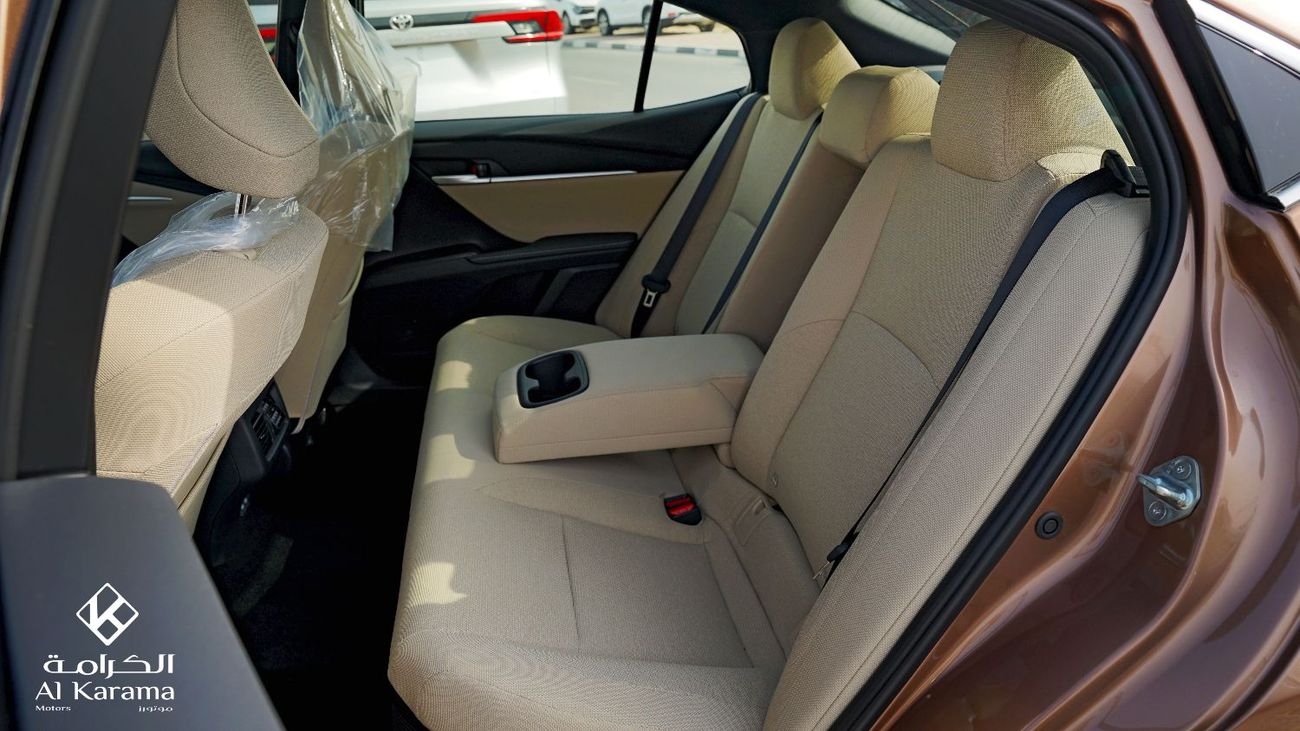تويوتا كامري LE 2.5L Hybrid | Panoramic Sunroof | Rear Camera | Wireless Charger | Lumbar Seat