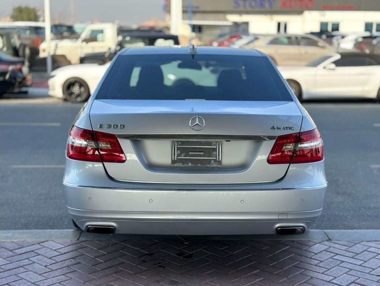 Mercedes-Benz E300 Std