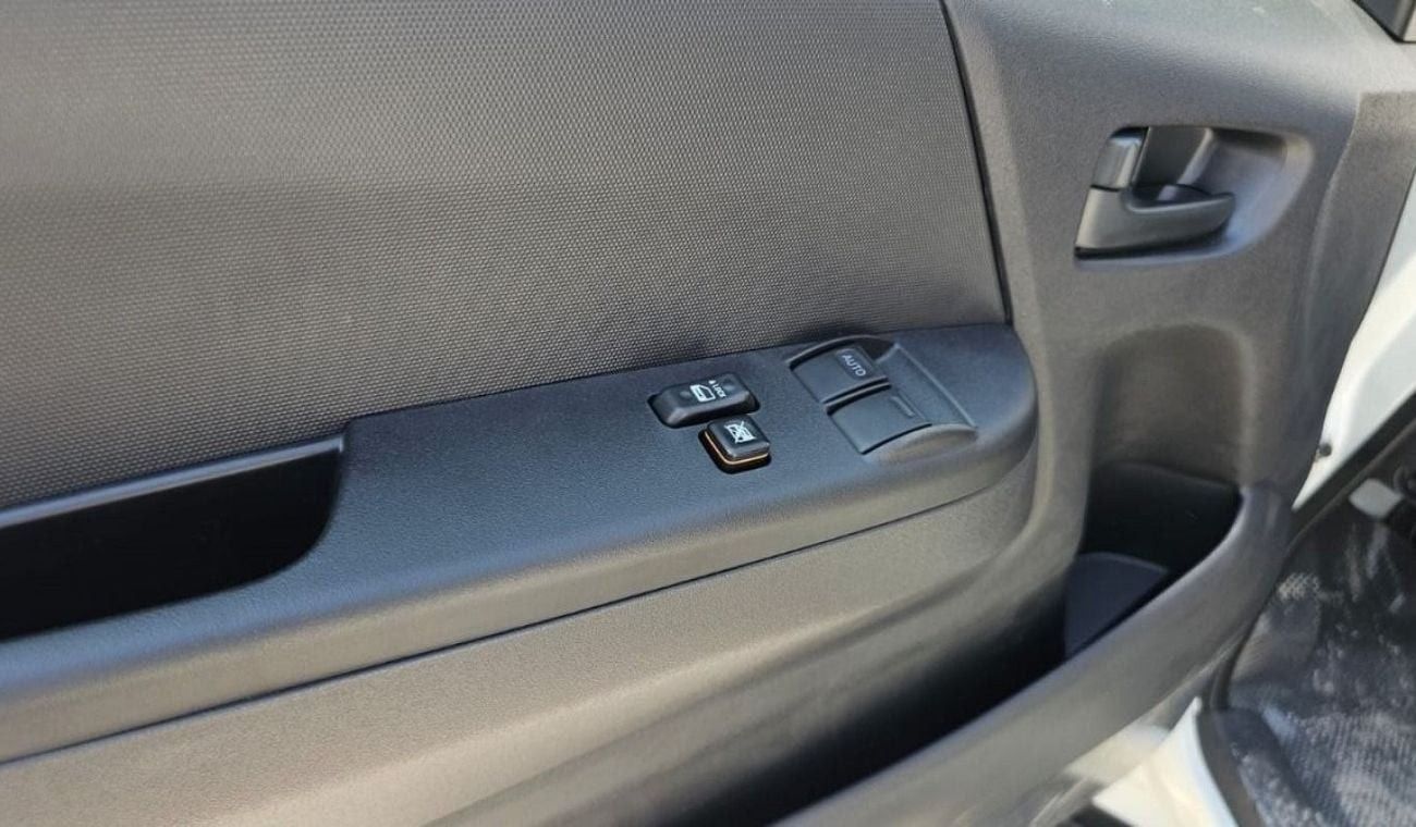 Toyota Hiace TOYOTA HIACE HIGHROOF 2.7L | PETROL | MANUAL | 0KM | 03 YEARS WARRANT