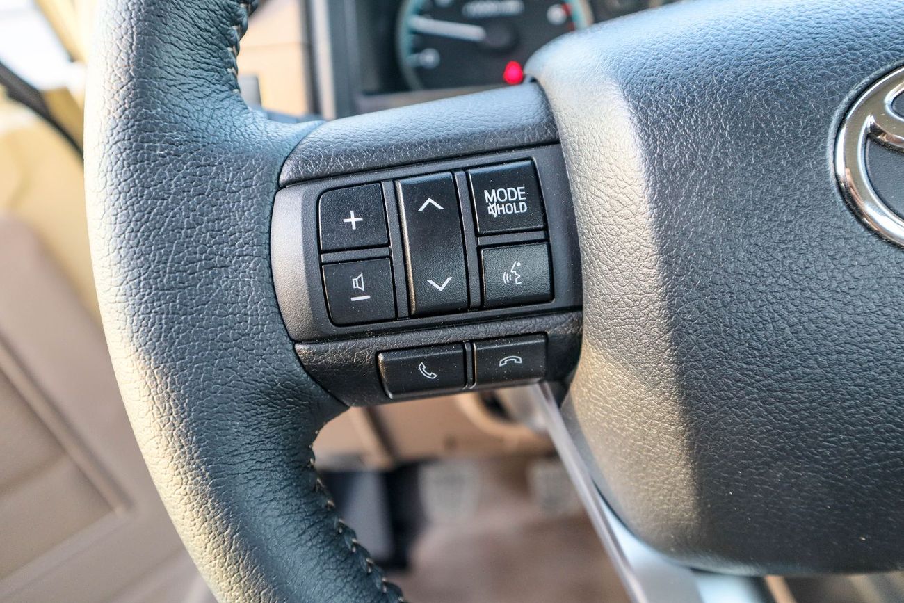 Toyota Land Cruiser Pick Up Std 4.0L Single Cab Utility AWD Toyota Land Cruiser Single Cab (70 Series) – GRJ79 – 4.0L Pick-Up – 