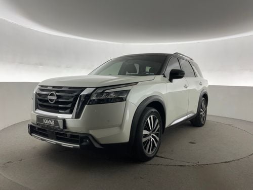 Nissan Pathfinder SL | National Day Celebration | Guaranteed Warranty | 0 Down Payment