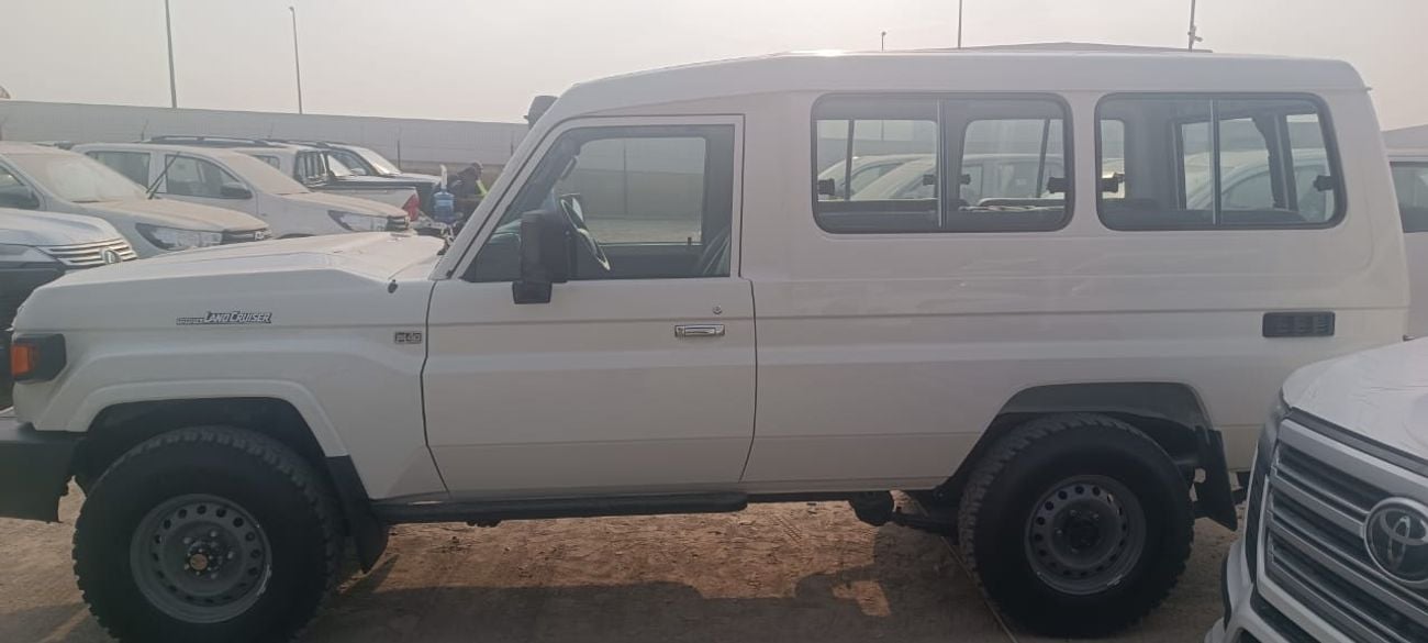 Toyota Land Cruiser 70 (RHD) Toyota LC 78 3 Door 4.2L 2025 Manual Diesel (Only Export)