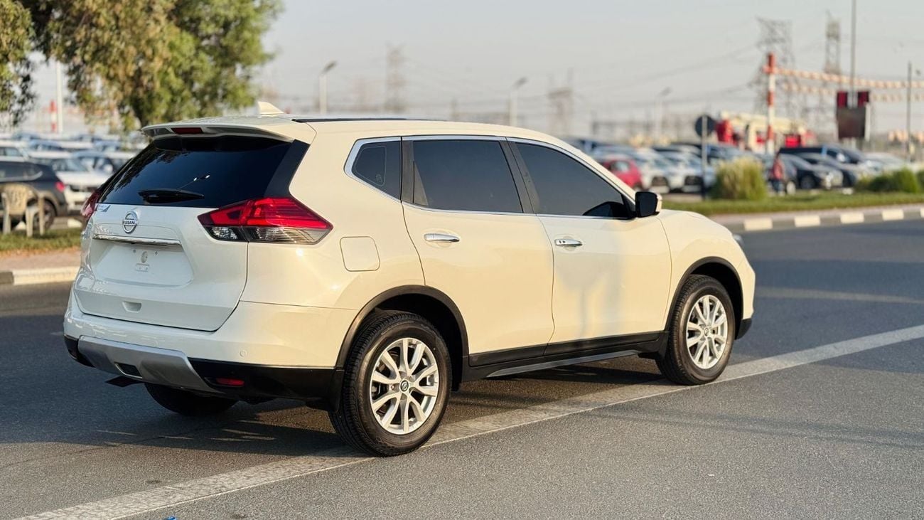 نيسان إكس تريل -