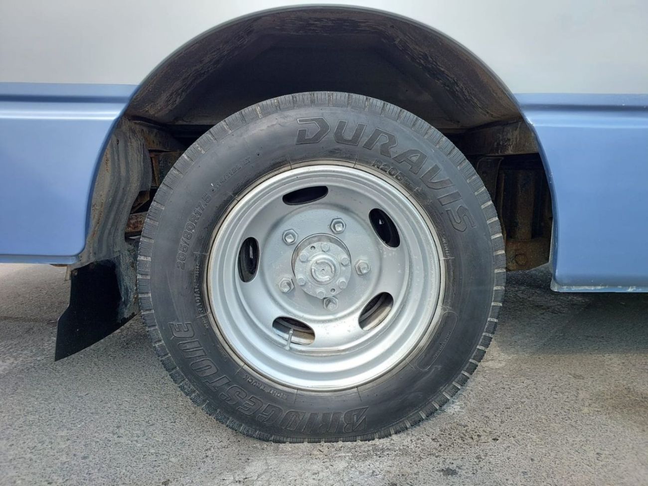 Nissan Civilian NISSAN CIVILIAN BUS RHD 1996 MODEL 4.1 L DIESEL AUTOMATIC(PM00776)