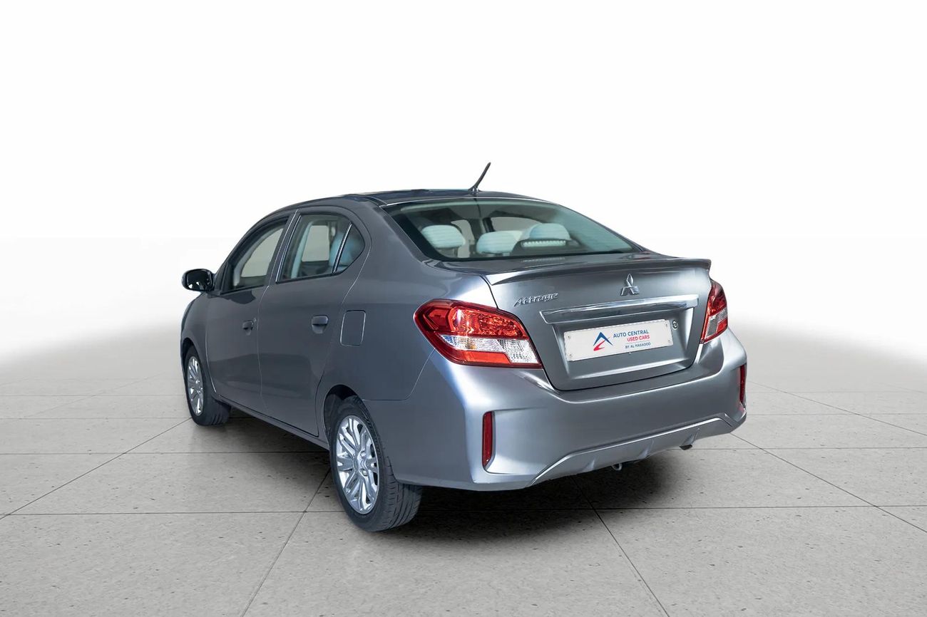 ميتسوبيشي اتراج GLX 1.2