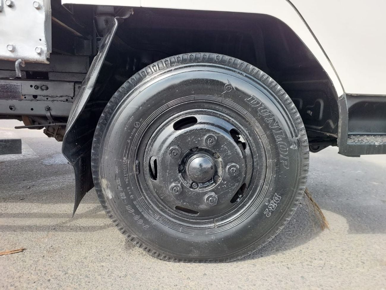 ميتسوبيشي فوسو كانتير (RAMADAN OFFER) MITSUBISHI CANTER TRUCK RHD 1988 MODEL 3.6 L DIESEL MANUAL(PM23190)