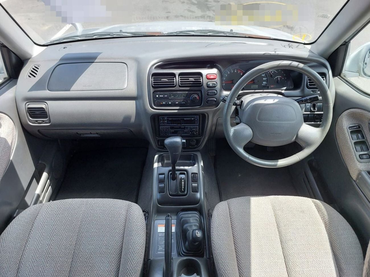 سوزوكي إيسكودو SUZUKI ESCUDO JEEP RIGHT HAND DRIVE (PM4723)