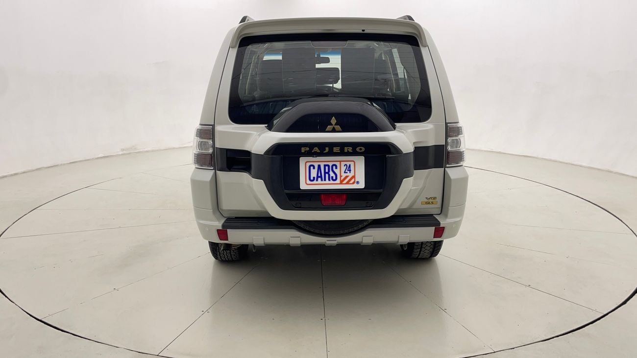 ميتسوبيشي باجيرو GLS HIGHLINE 3 | بدون دفعة مقدمة | اختبار القيادة في المنزل