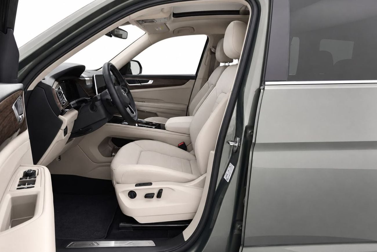 Volkswagen Teramont COMFORTLINE l Warranty & Service Contract | AED 2,659 / Monthly