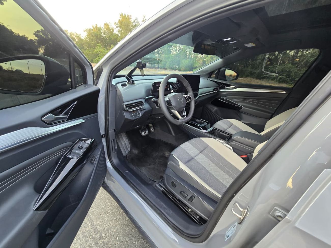 فولكس واجن ID.4 VOLKSWAGEN ID.4 2021 // ACCIDENT FREE // PERFECT CONDITION // LOW MILEAGE