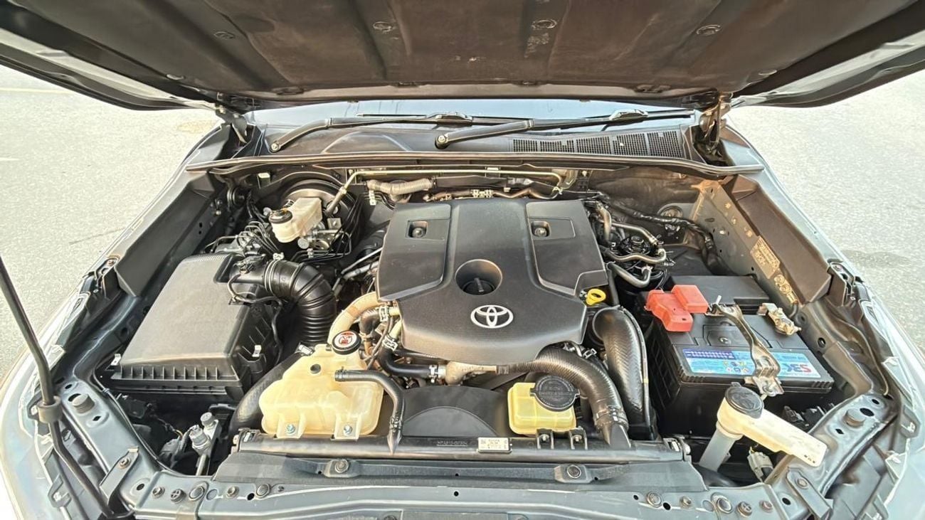 Toyota Hilux DOUBLE CABIN | 2.8L DIESEL ENGINE | AUTOMATIC TRANSMISSION | RHD | 4WD