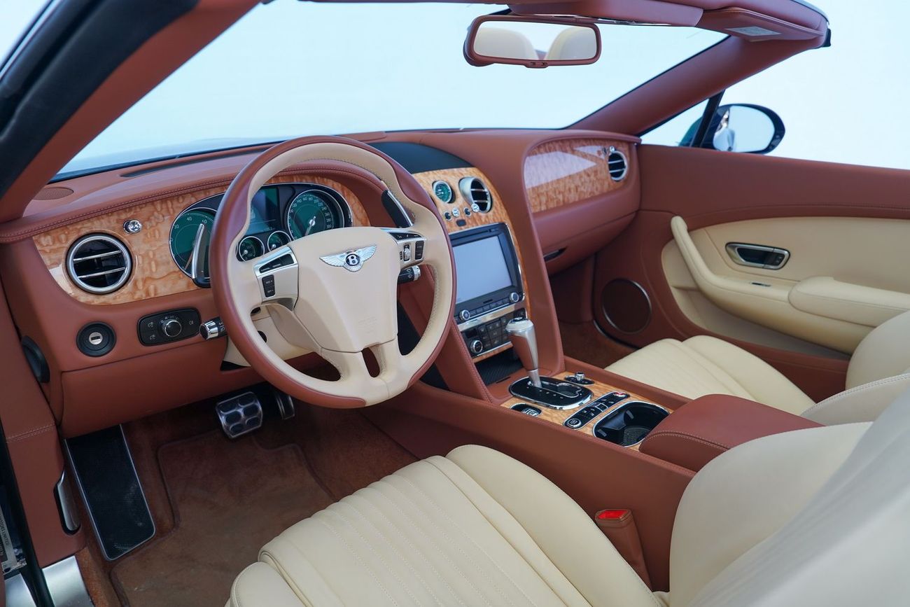 Bentley Continental GTC V8 s