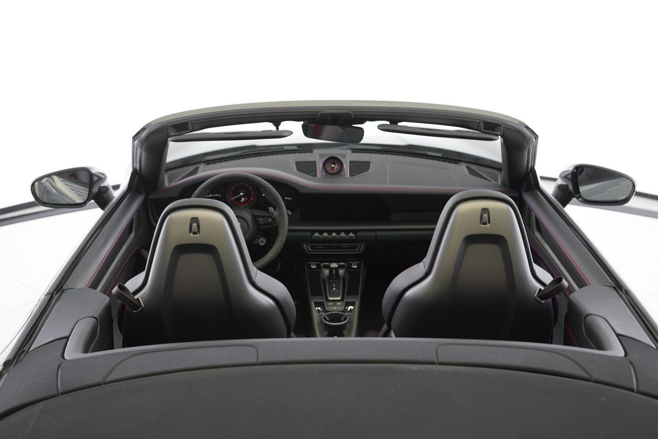 بورش 911 Carrera GTS 3.0L (475 HP) Convertible