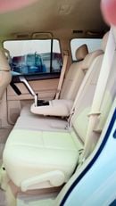 تويوتا برادو 2019 VXR V6 4.0L GCC Specification In Excellent Condition