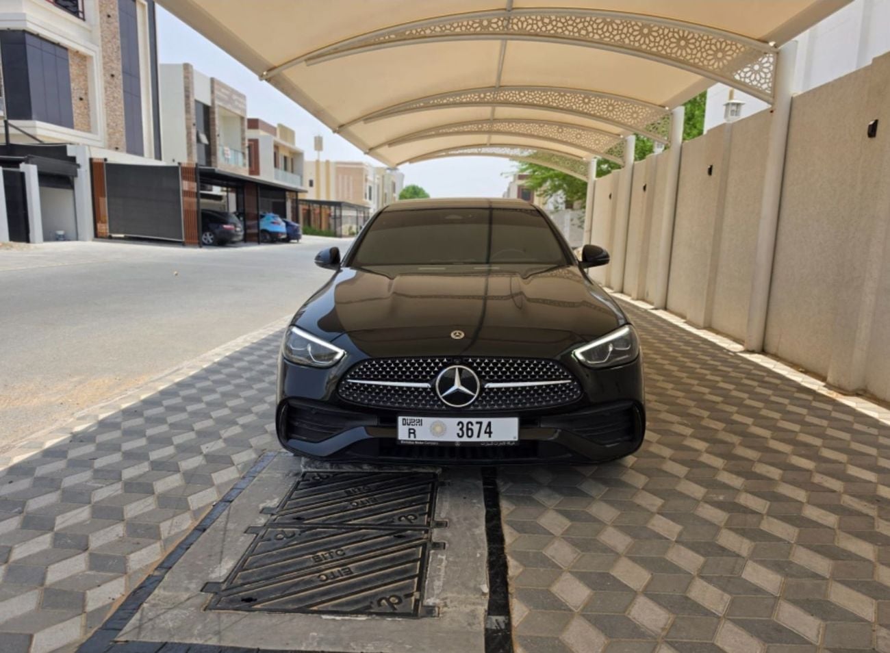 مرسيدس بنز C 300 STANDARD