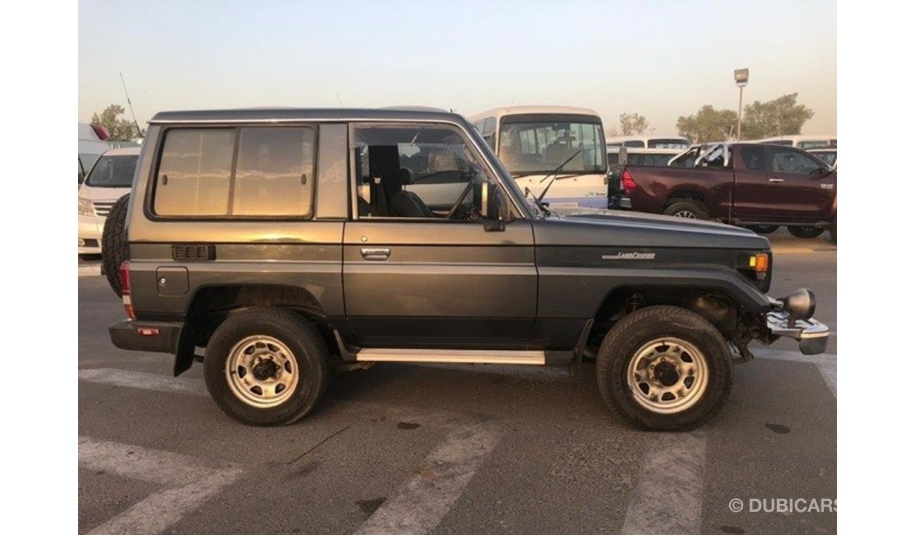 تويوتا لاند كروزر Land Cruiser (Stock no PM25)