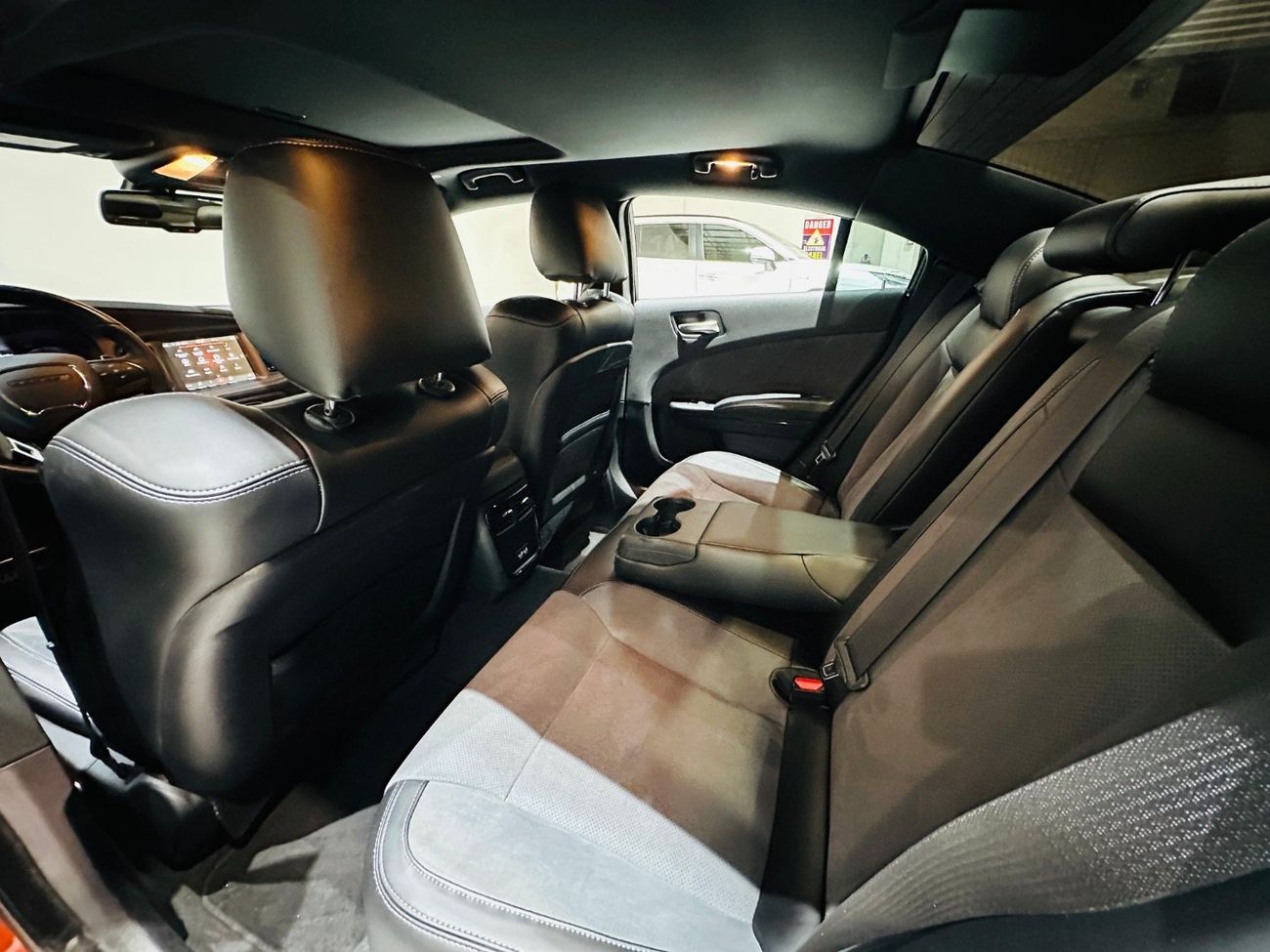 دودج تشارجر R/T 5.7L