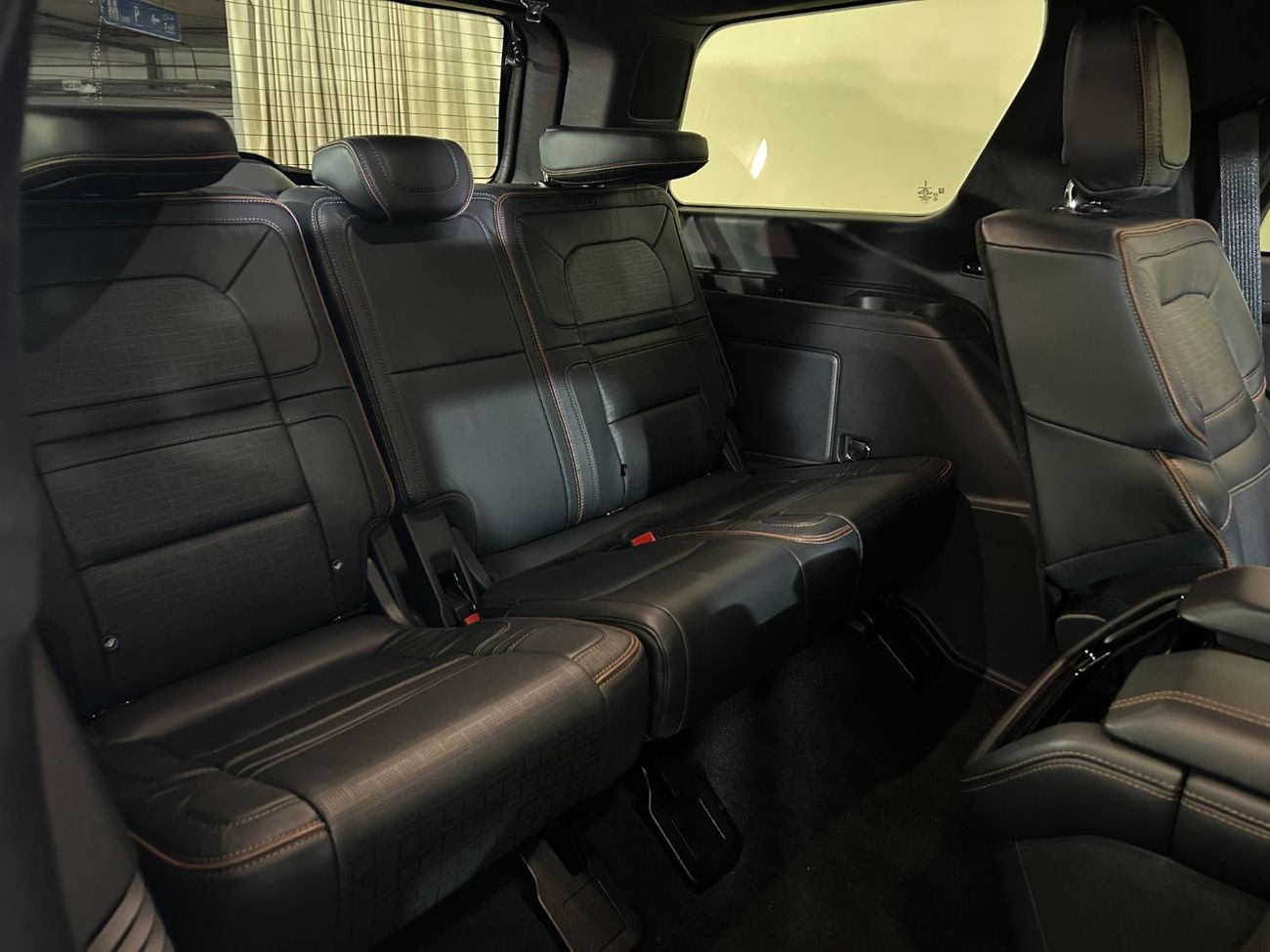 لينكولن نافيجاتور Presidential 3.5L