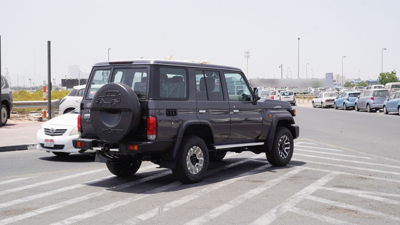 Toyota Land Cruiser 70