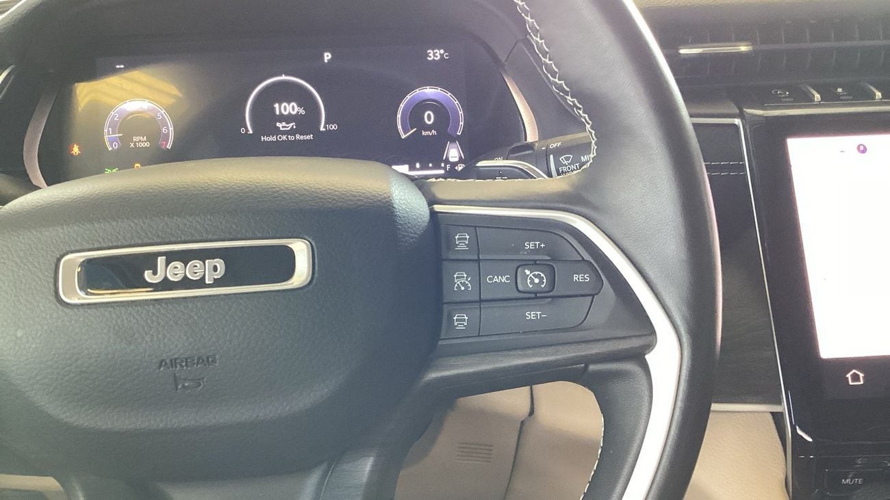 جيب جراند شيروكي 3.6 L LIMITED PLUS 3 ROW 4WD AUTO | شامل الضمان | 0 ﺪﻔﻋﺓ ﺃﻮﻟﻯ