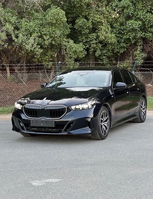 بي أم دبليو 520i M Sport V4 2.0L M-KIT