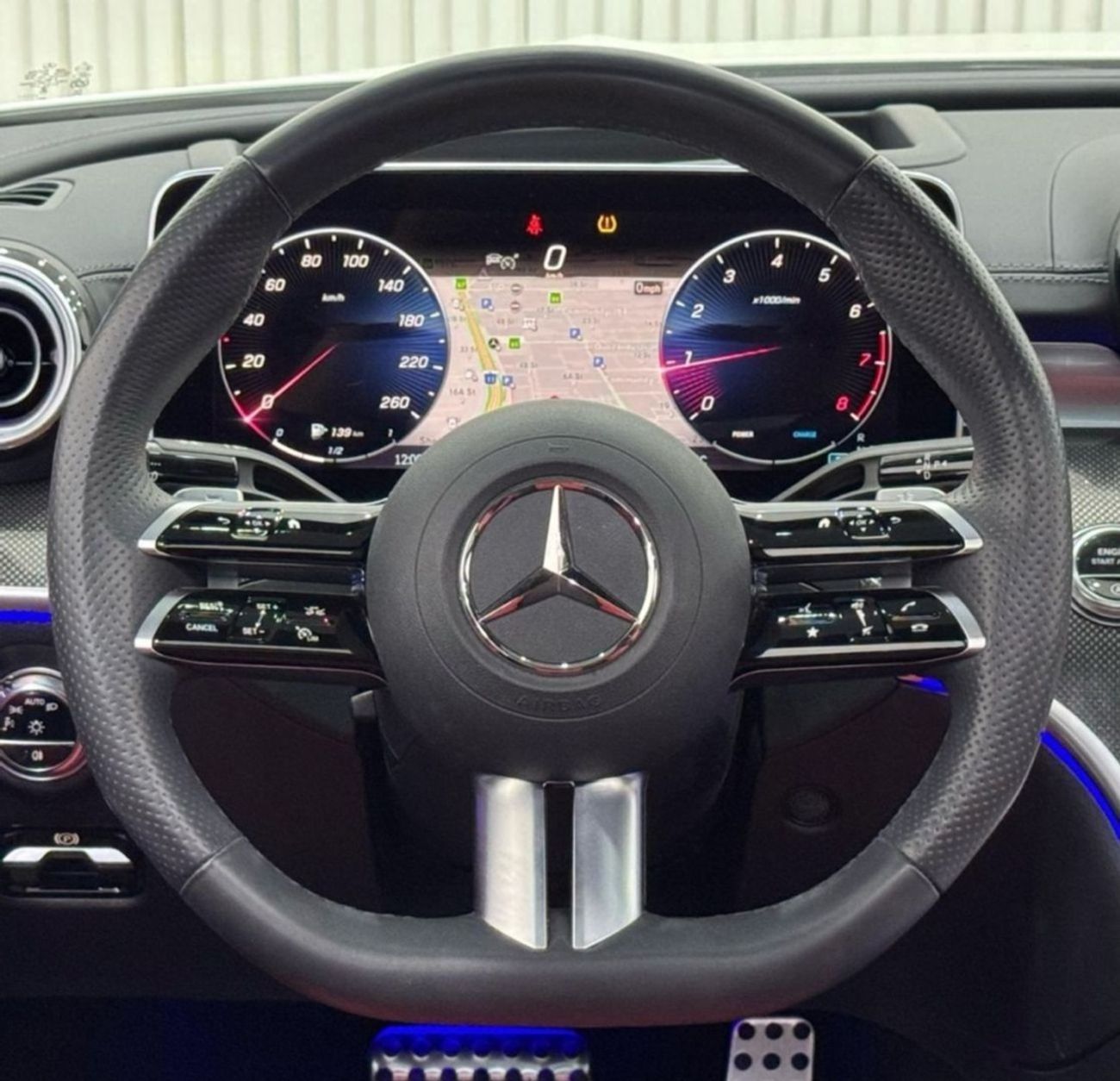 مرسيدس بنز C 200 Premium 2.0L 2024 Mercedes Benz C200 AMG, 2 Years Mercedes Warranty, Very Low Kms, GCC