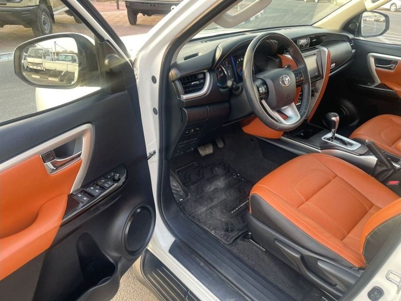 Toyota Fortuner 2017 Toyota Fortuner GX.R+ 4.0L V6 - Push Start With Gear shifter - 4x4 AWD - 7 Leather Seats - Rear