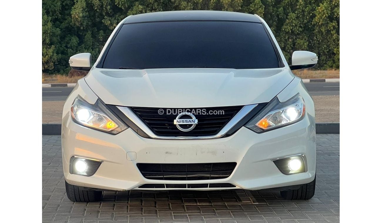 Nissan Altima SV Nissan Altima 2018 USA Wen Ownar KM 116 only pric 35 AED Very Clen Car (Accept credit card paymen