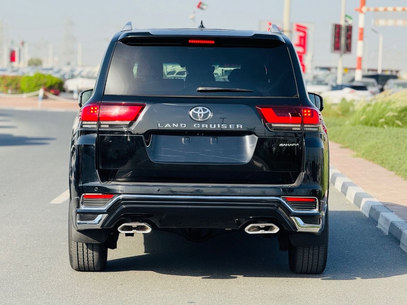 Toyota Land Cruiser LC300 sahara top of the range Black with Black interior