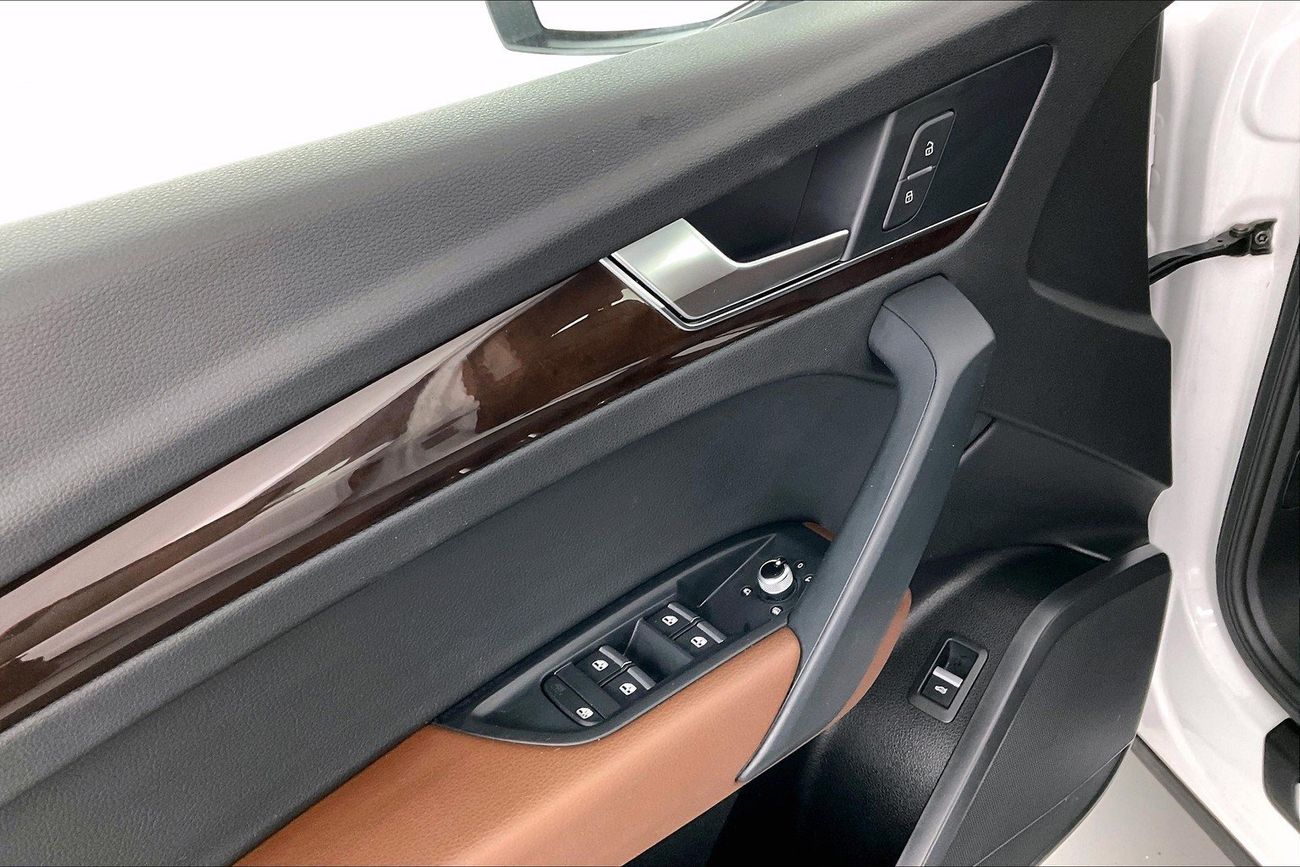 أودي Q5 45 TFSI quattro Basic | National Day Celebration | شامل الضمان | 0 ﺪﻔﻋﺓ ﺃﻮﻟﻯ