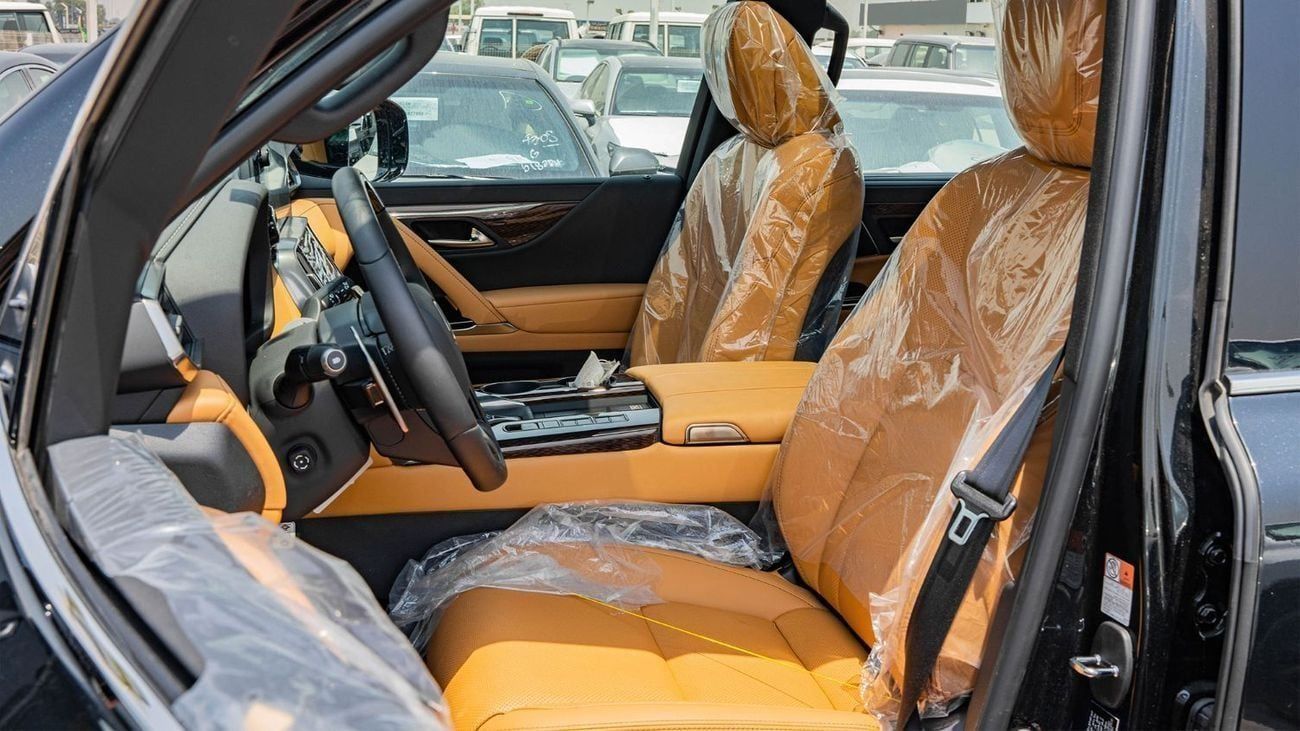 لكزس LX 700h 2025 Lexus LX700h Signature 3.5L AT Hybrid (Black) 5 Seats