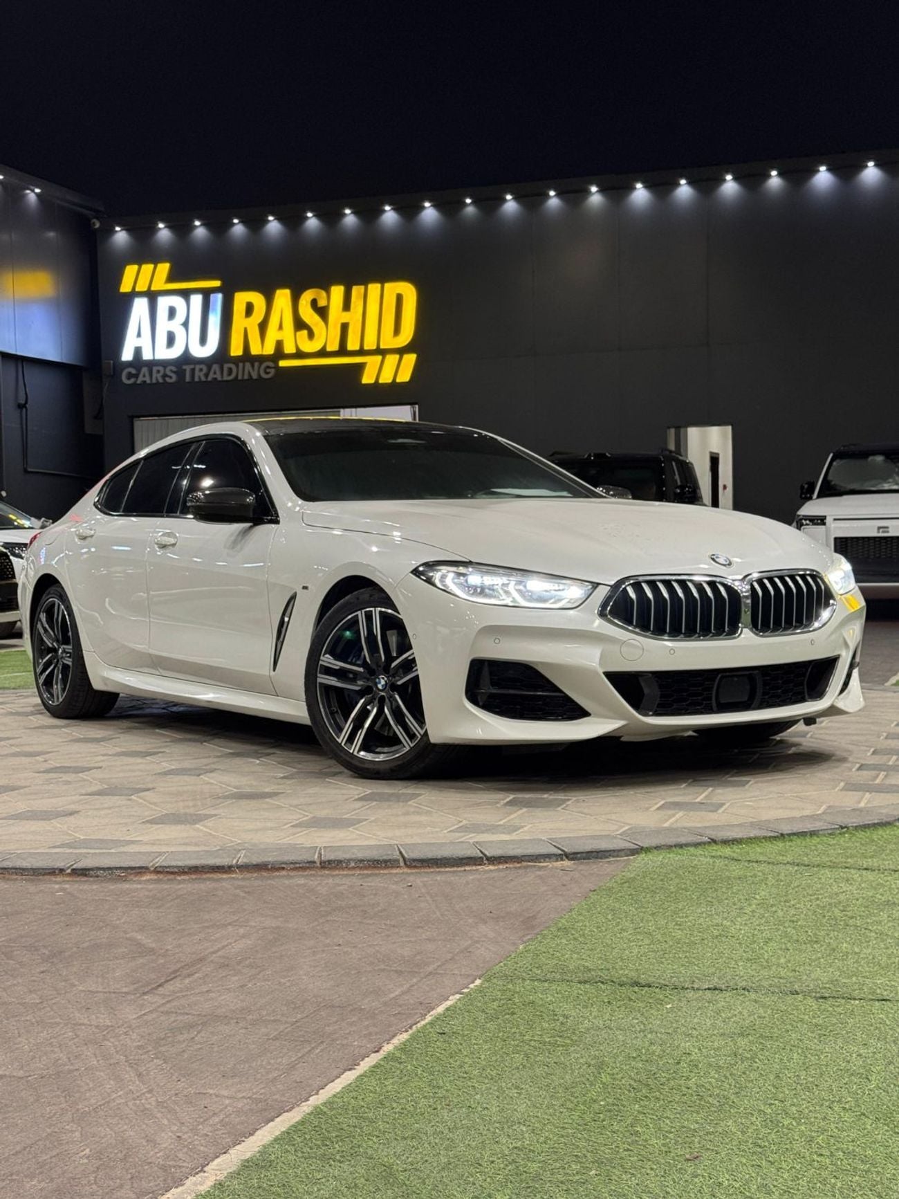 بي أم دبليو 840i Std 3.0L Sedan