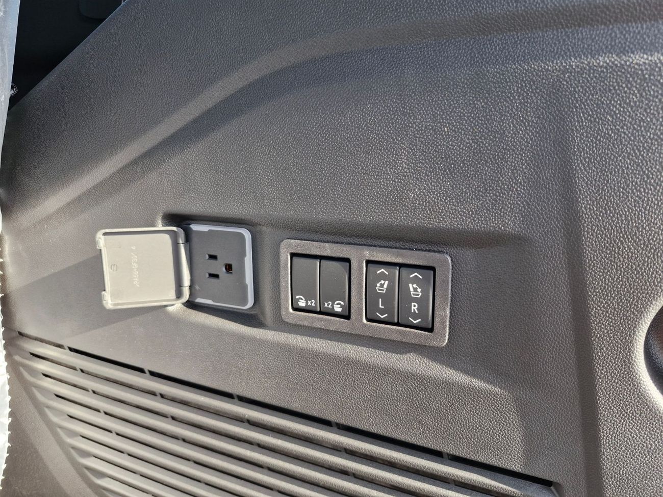 Chevrolet Tahoe 2023 CHEVROLET TAHOE HIGH COUNTRY 6.2L V8 PETROL BRAND NEW 0KM