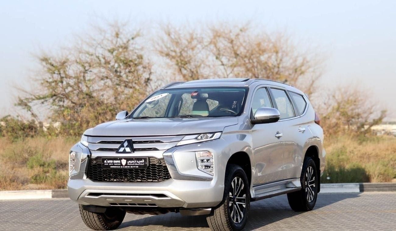 ميتسوبيشي مونتيرو سبورت GLS Top 3.0L Mitsubishi Montero sport 2021 GCC Original paint accident free in excellent condition 2