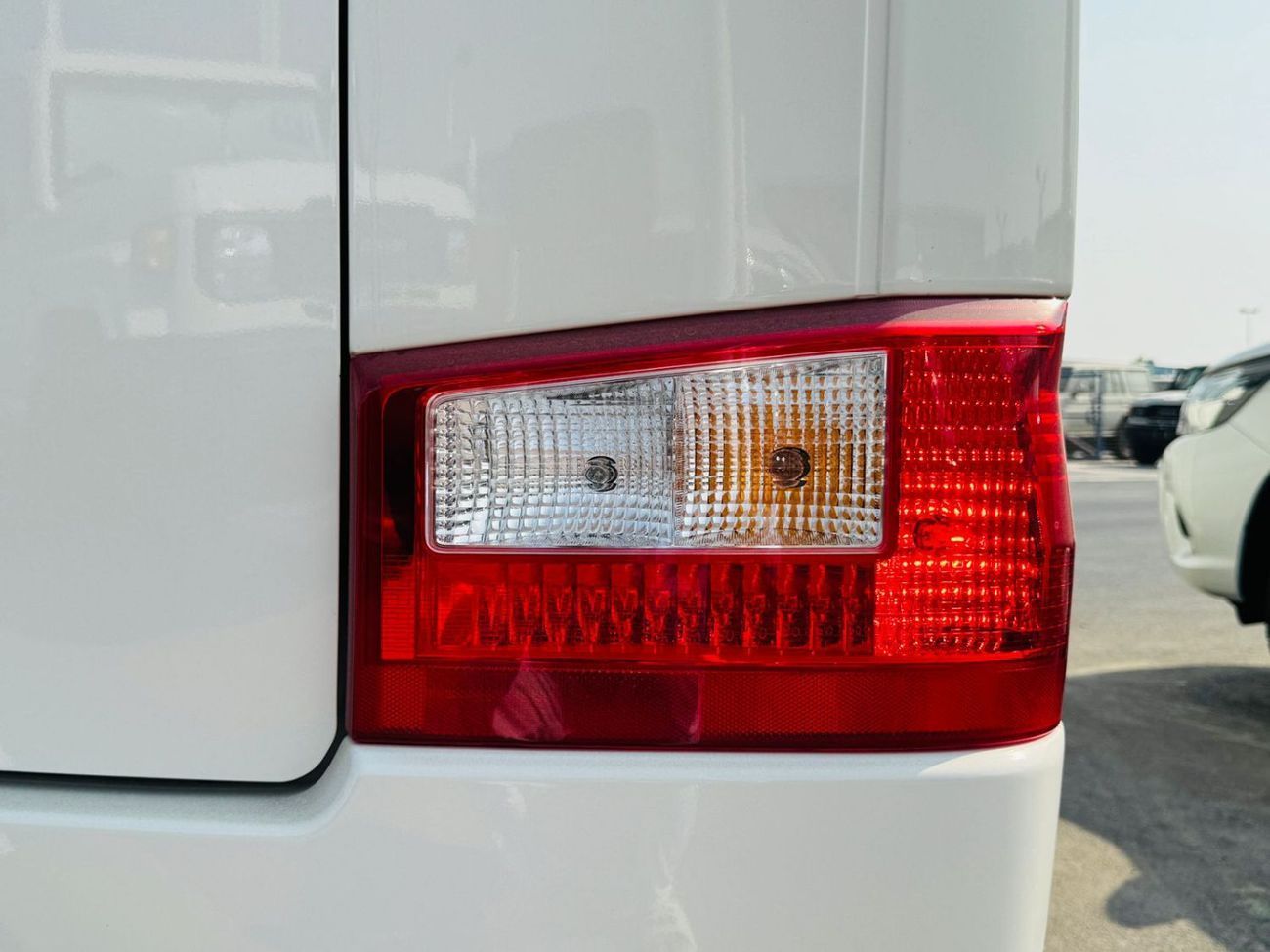 Toyota Coaster TOYOTA COASTER 2.7L PTR GCC 23 SEATS M/T B/O WHITE 2025