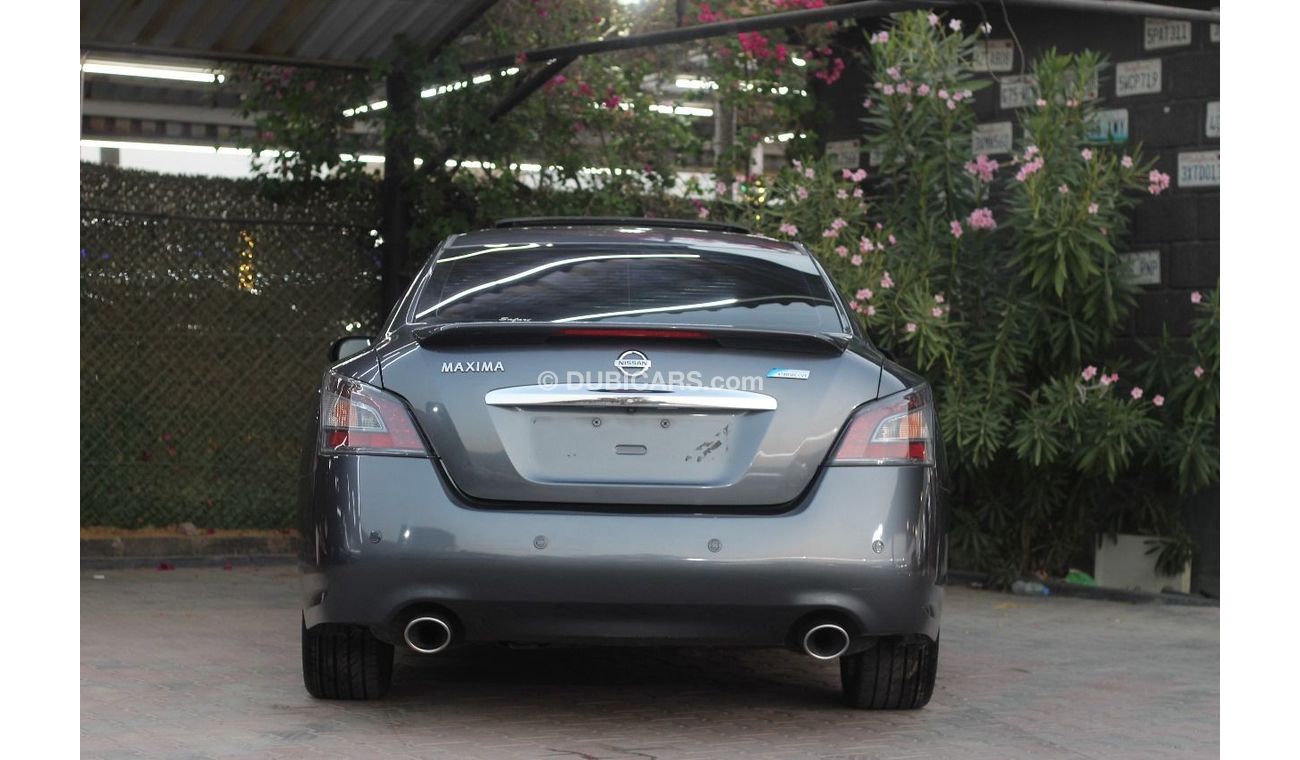 Nissan Maxima SR